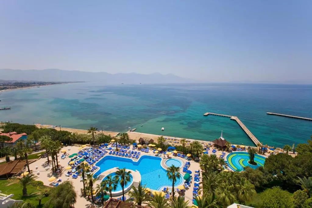 Fantasia Deluxe Hotel